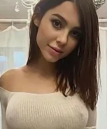 Юлиана, 23